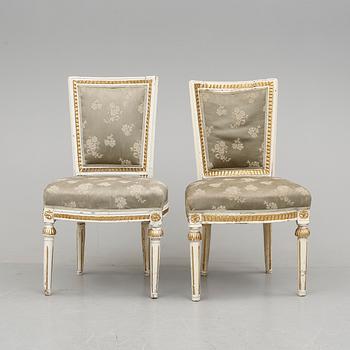 STOLAR, 2 stycken, Gustavianska. 1700-talets slut.