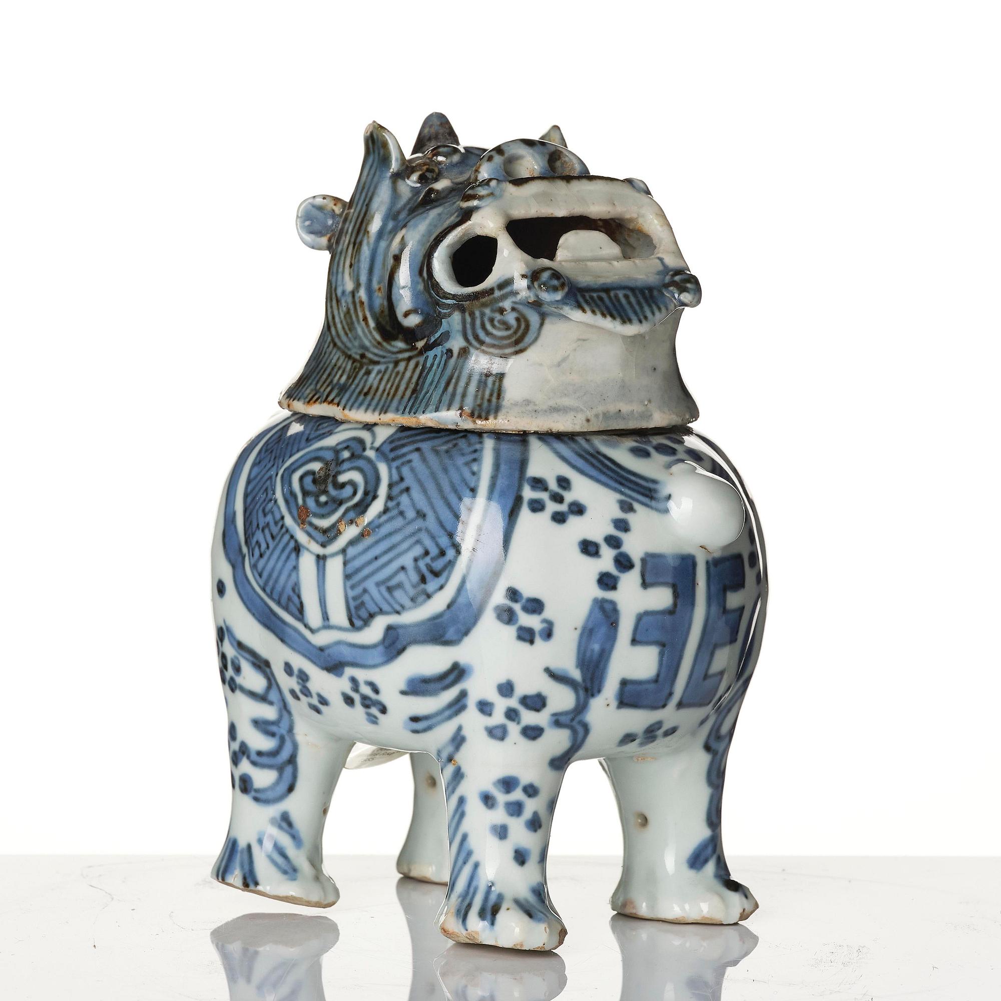 A blue and white buddhist lion 'Luduan' censer, Ming dynasty, Wanli (1572-1620).