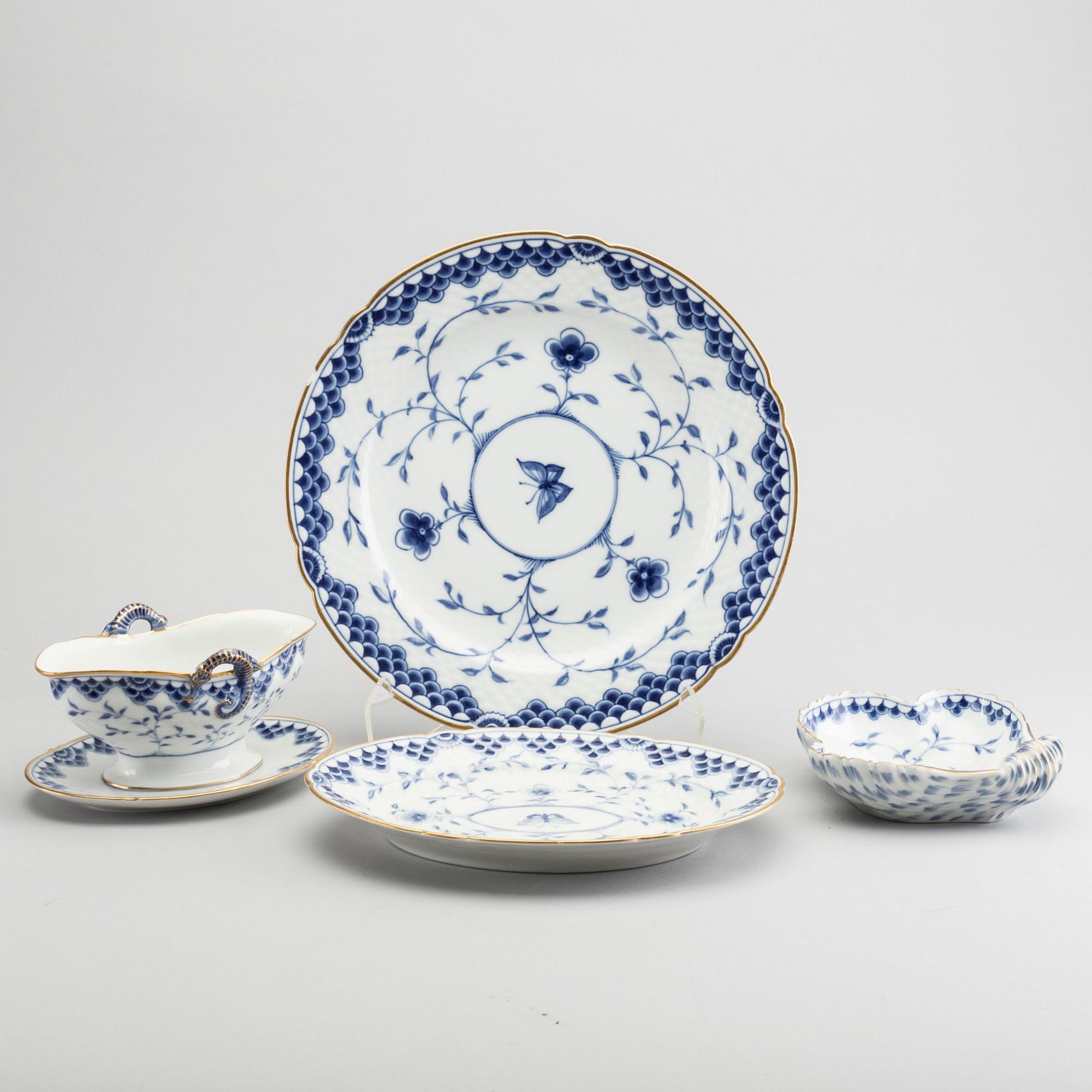 SERVISDELAR, 131+4 st, porslin, "Summerfugl", Bing & Gröndahl, 1900-talets andra hälft.