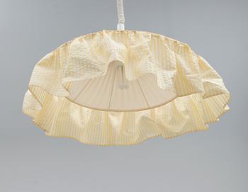 TAKLAMPA, modell 2560, Josef Frank, Svenskt Tenn, 1900-talets andra hälft.