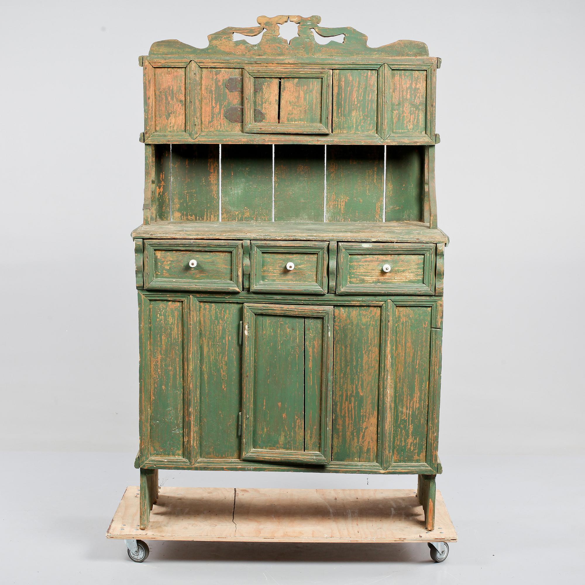 SKÄNKSKÅP, modern tillverkning.