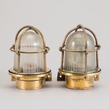 FARTYGSLAMPOR/MÄSSBELYSNING, 2 stycken. 1900-tal.