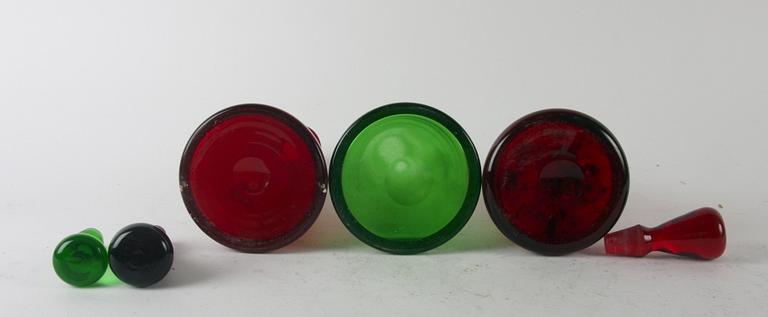 KARAFFER MED PROPP, 3 st, glas, 1900-tal.