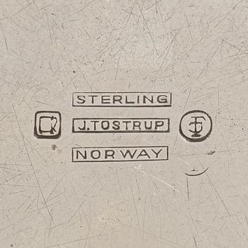 Grete Prytz-Kittelsen, fat, silver och emalj, J Tostrup, Olso, Norge omkring 1950.