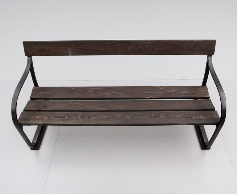 TRÄDGÅRDSSOFFA, gjutjärn, märkt Näfvekvarn, 1900-talets första hälft.