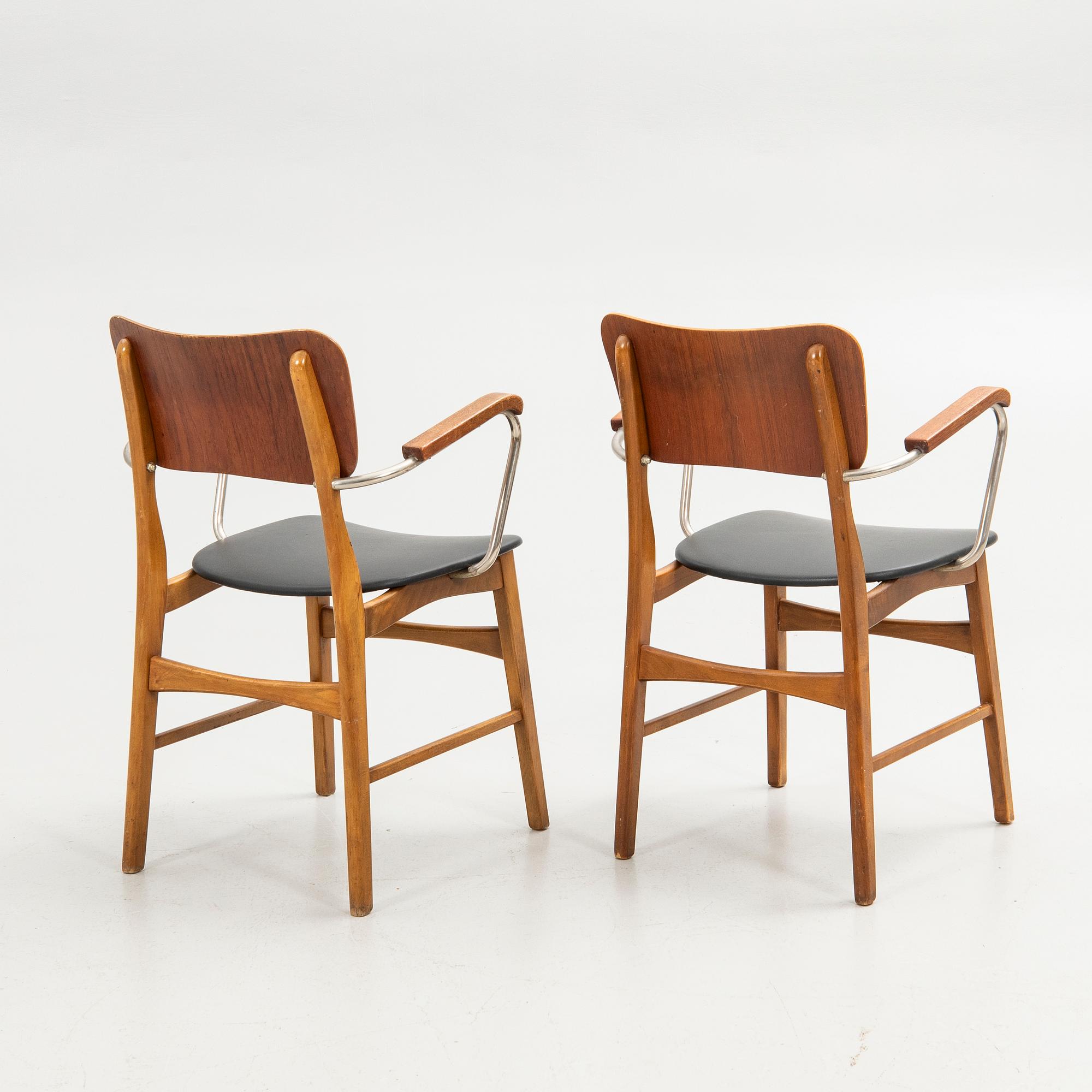 Ib Kofod-Larsen, Armchairs, a pair, Denmark, mid-20th century.