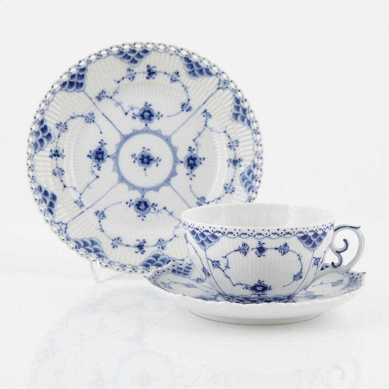 Royal Copenhagen, a 12-piece 'Musselmalet' porcelain tea service, Royal Copenhagen, Denmark.