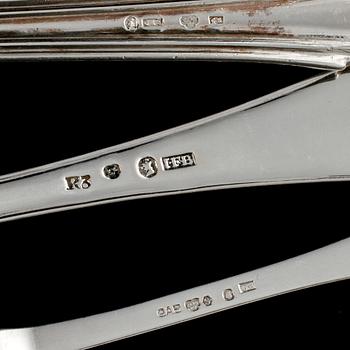 SOPPSLEV, "Olga", samt STRÖSKEDAR, 2 st, silver, Sverige, 1800/1900-tal. Vikt 355 g.