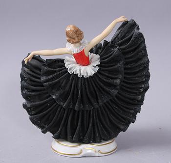 FIGURIN, porslin, märkt Dresden, 1900-tal.