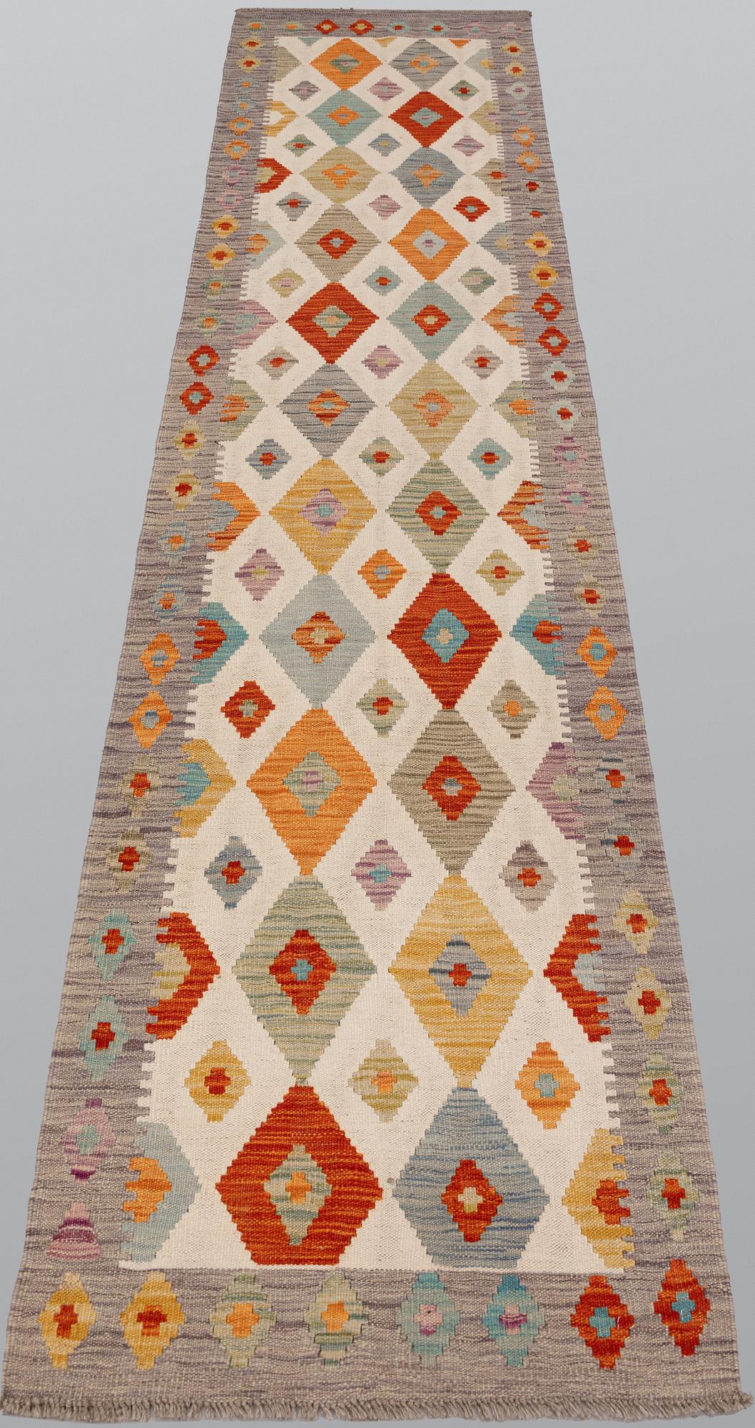 Gallerimatta, Kelim, ca 291 x 71 cm.