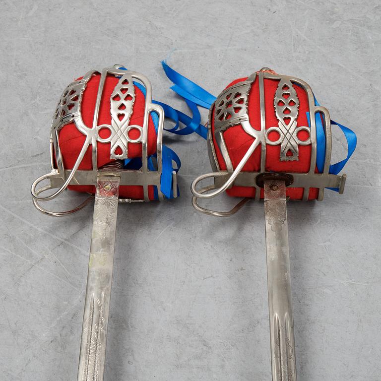 Two Highland officer's baskethilted broadsword, end of 20th Century.