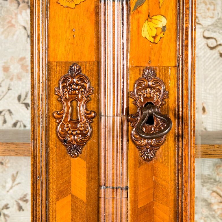 SKRIV-/BOKSKÅP, Holland 1700-talets slut.