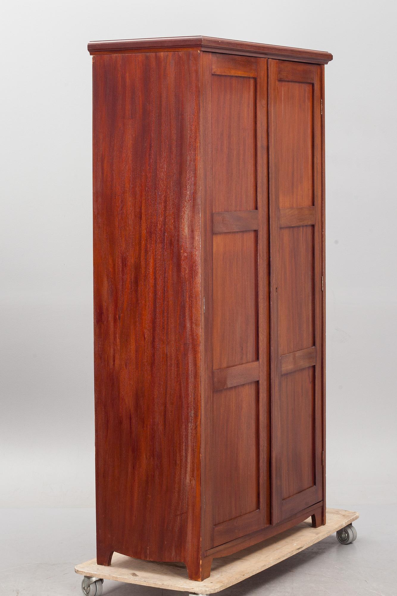 ARKIVSKÅP, 1900-talets första hälft.