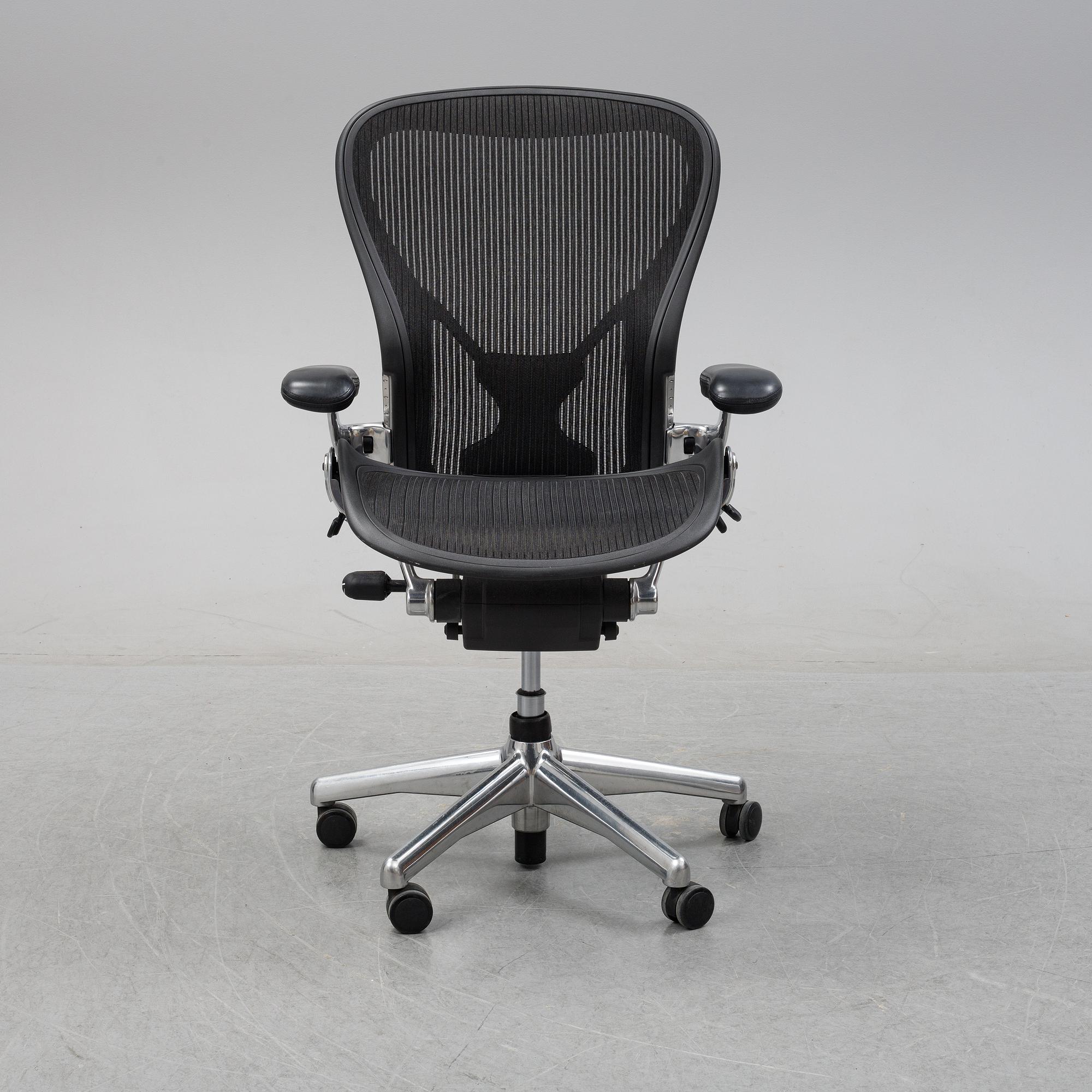 Don Chadwick / Bill Stump, an 'Aeron' desk chair, Herman Miller.