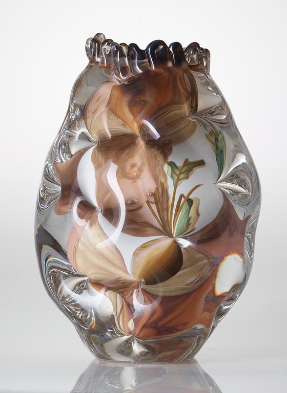 A unique Per B Sundberg 'fabula' glass vase, Orrefors 2003.