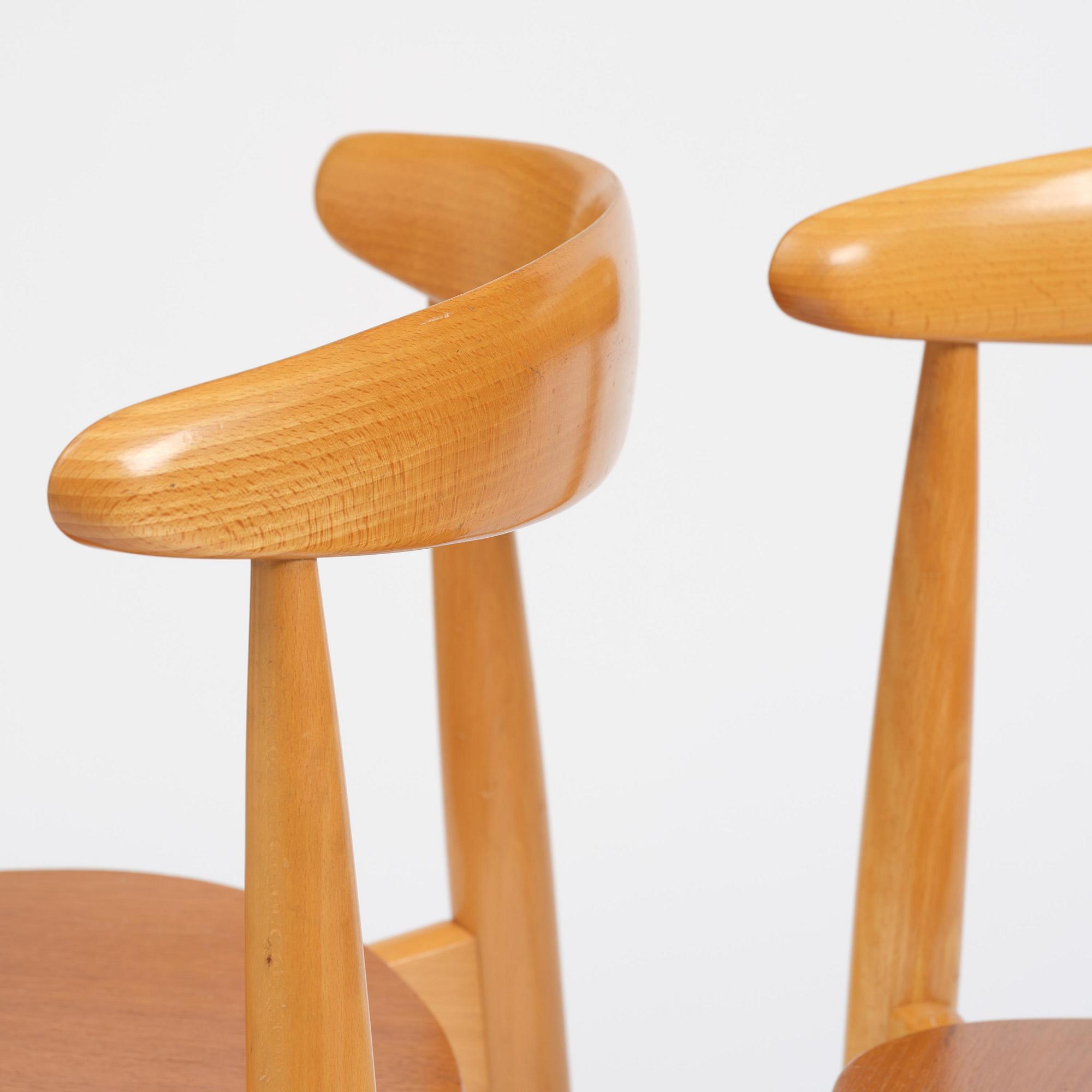 Hans J. Wegner, matgrupp, sju delar, "Hjerte-set", Fritz Hansen, Danmark, 1965.