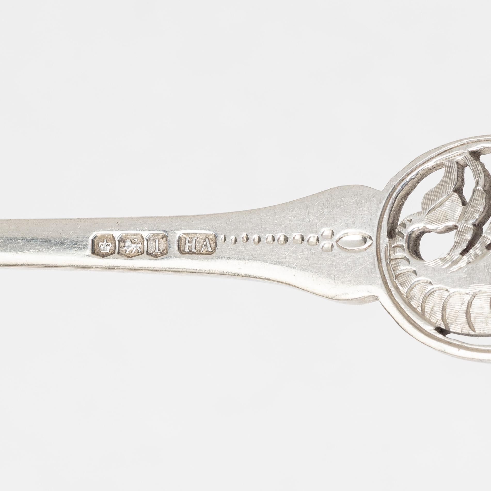 Skaldjursgafflar, 12 st, silver, Atkin Bros - Harry Atkin, Sheffield, England, 1928.
