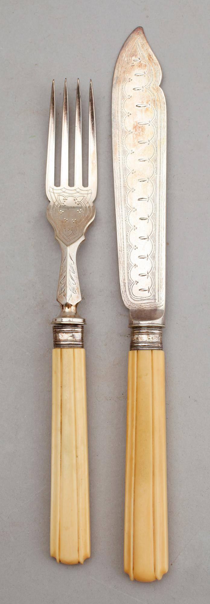FISKBESTICK, 24 delar, nysilver, England, tidigt 1900-tal.