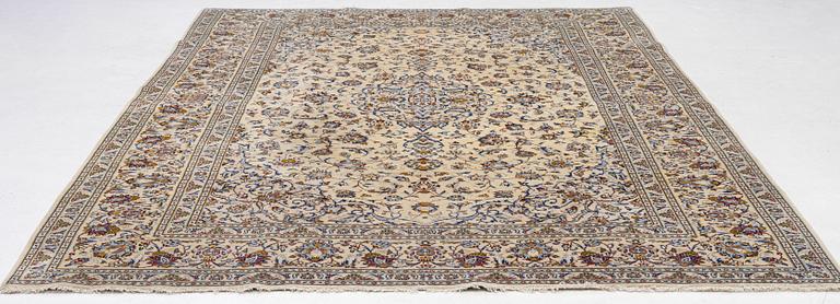 Carpet, Keshan, approx. 355 x 245 cm.