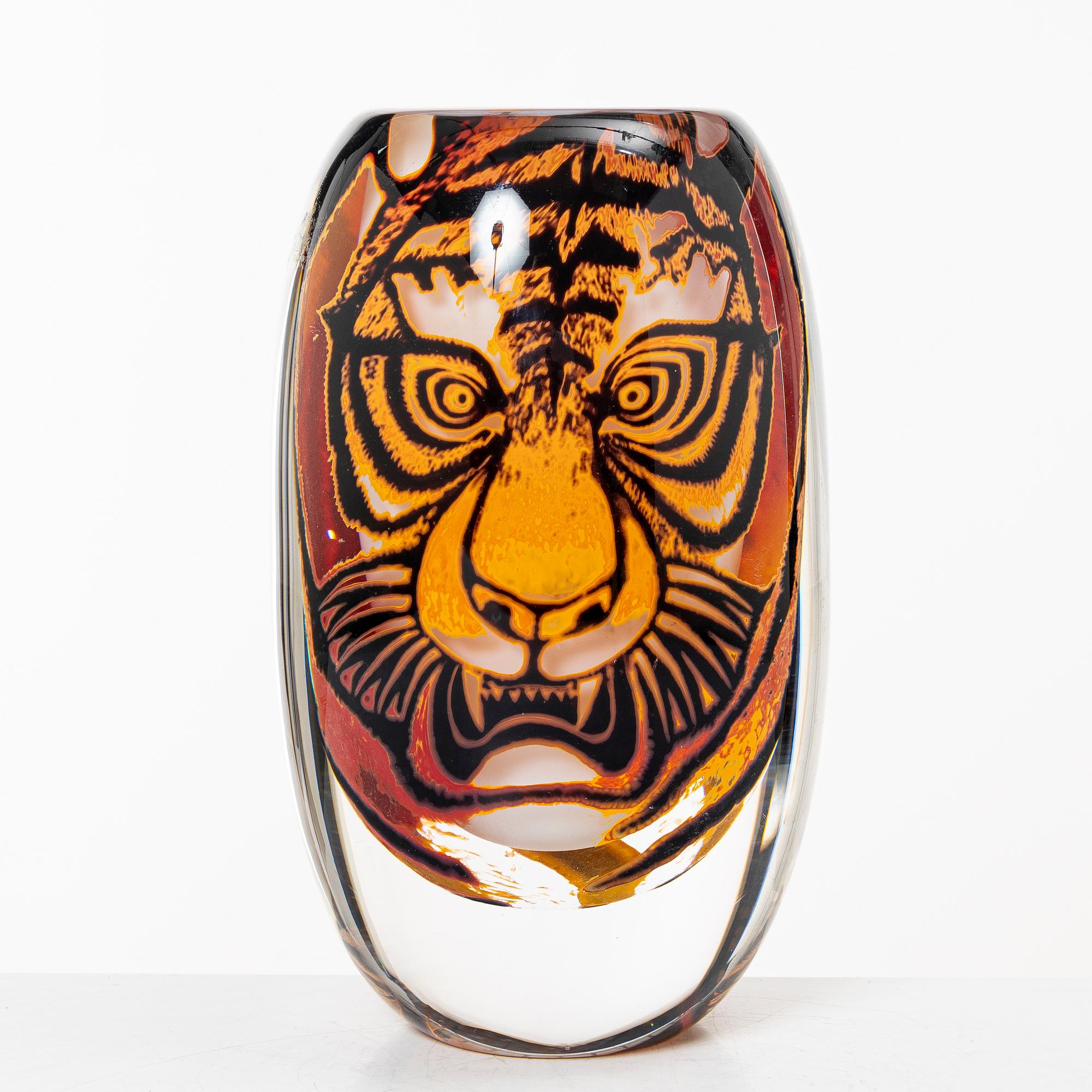 Mats Jonasson, a unique graal glass vase, 2003.