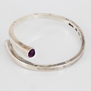 SVEN-ERIK HÖGBERG, Ring + Armring, silver med cabochonslipade stenar.