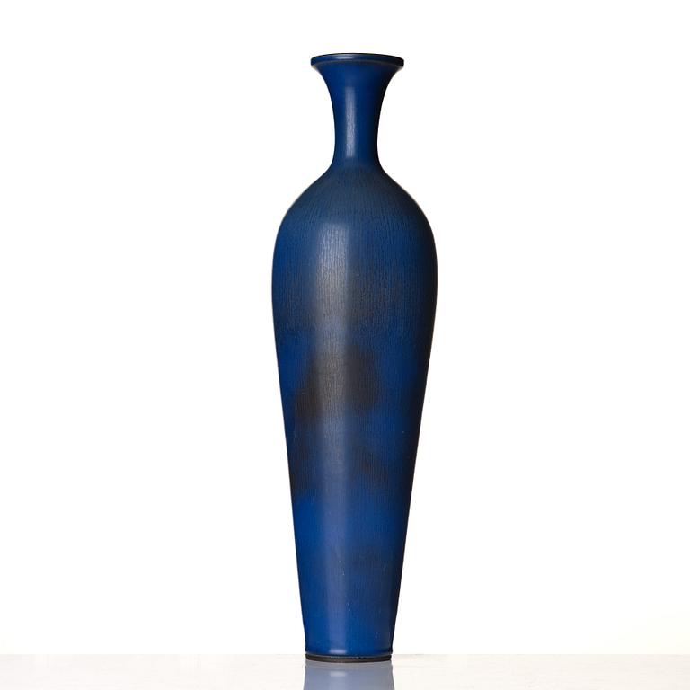 Berndt Friberg, a blue glazed "rabbit's fur" stoneware vase, Gustavsberg studio, Sweden 1958.