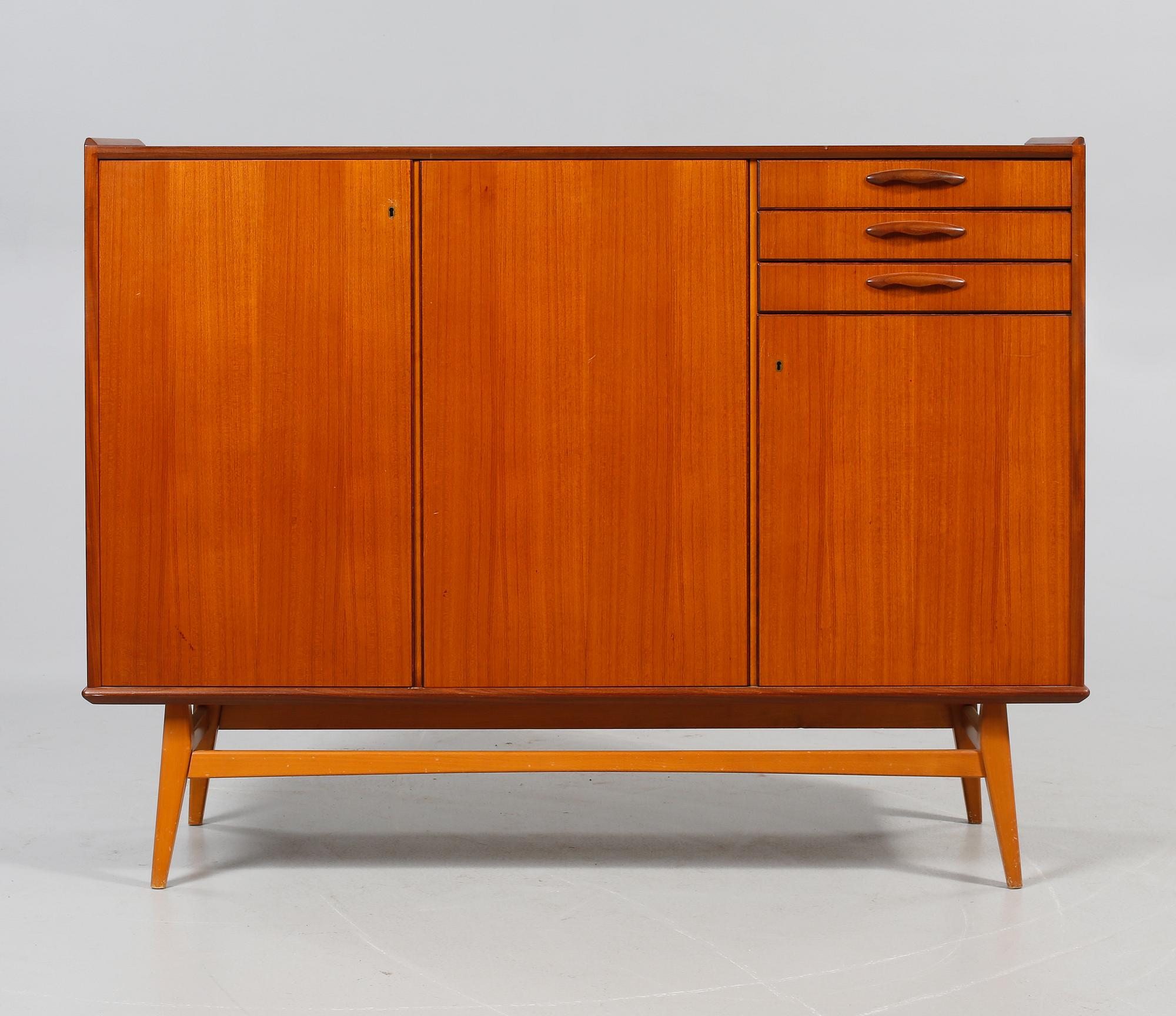 SIDEBOARD, 1950-/60-tal.