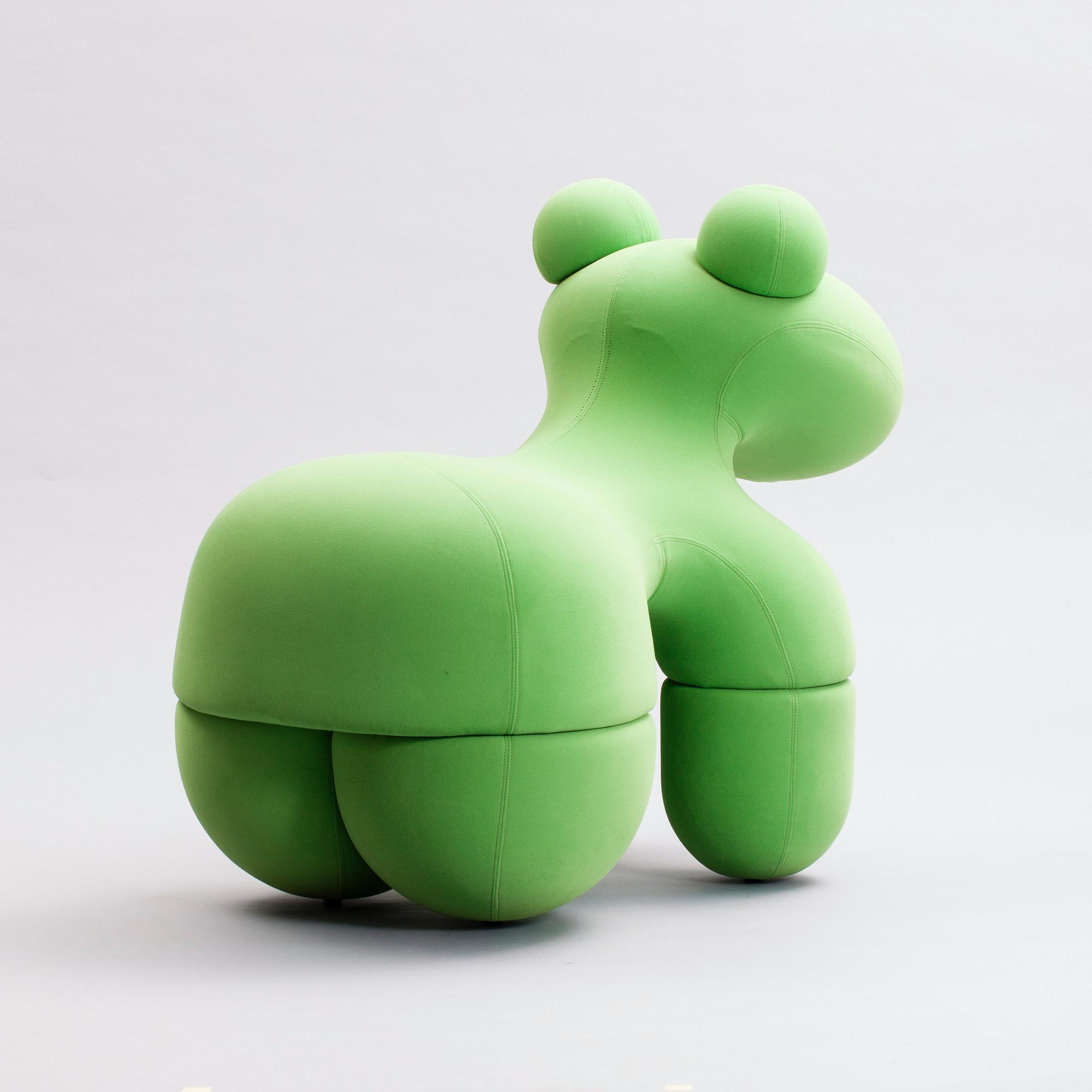 Eero Aarnio, PONY.