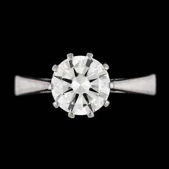 1033. A brilliant cut diamond ring, 1.64 cts.