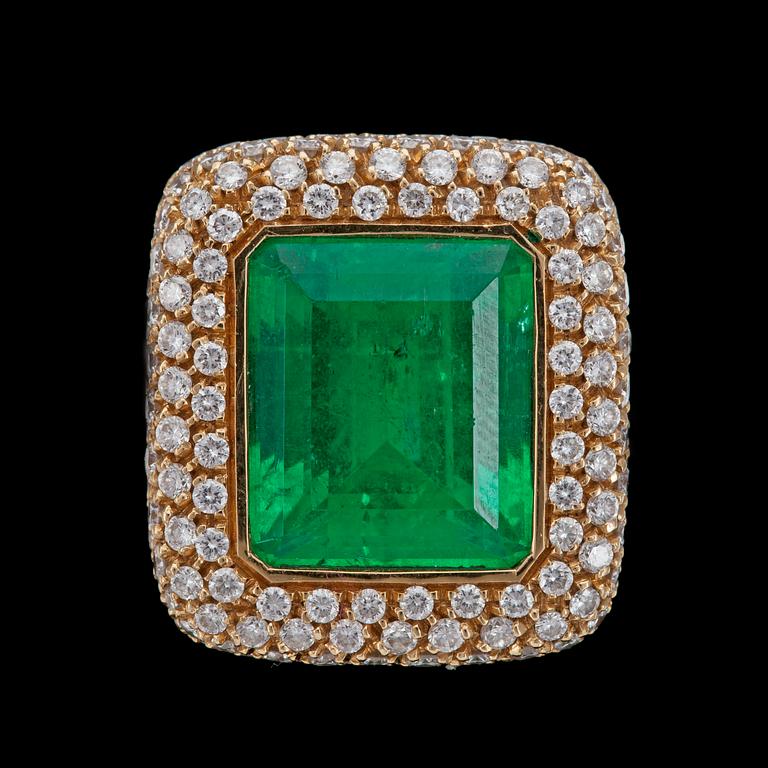 An important step cut emerald, app 15 cts and brilliant cut diamond ring, app. 6 ct.