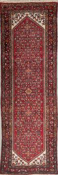 GALLERIMATTA, old, Iran, ca 325 x 112 cm.