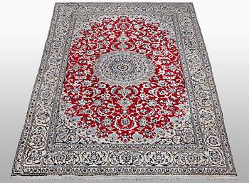A rug, Nain, part silk, 9 LAA, ca 240 x 150 cm.