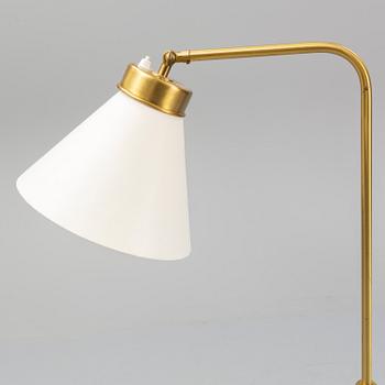 JOSEF FRANK, golvlampa modell 1842, Firma Svenskt Tenn.