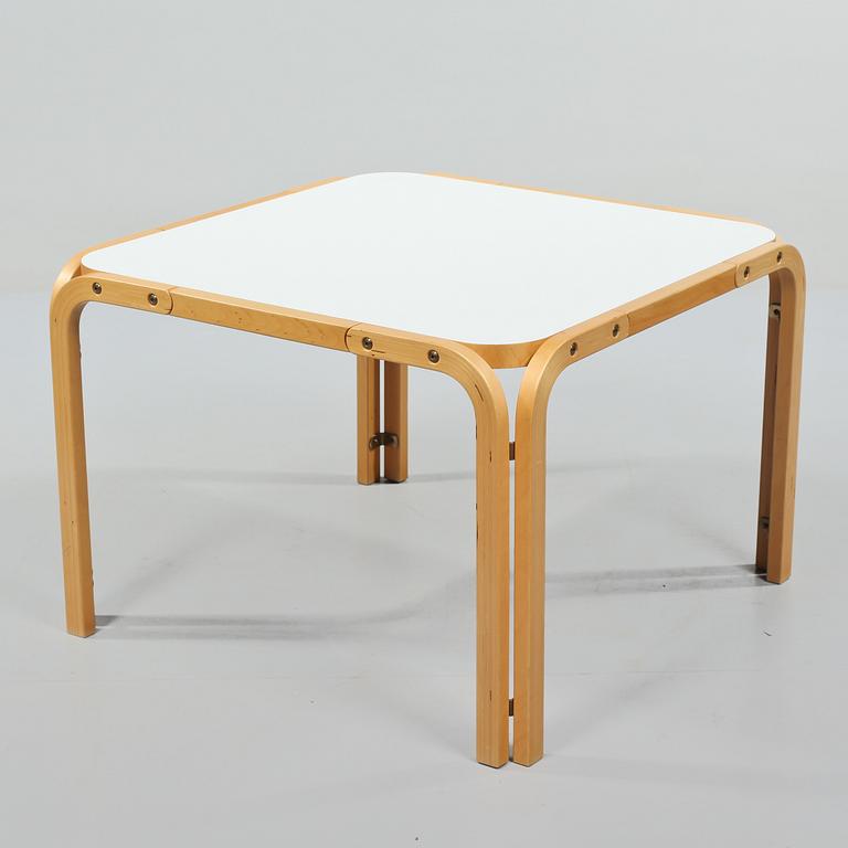 SOFFBORD, P.O. Korhonen, Martela, 1900-talets andra hälft.