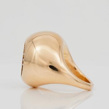 RING, Georg Jensen "Cave", design av Jaqueline Rebun, med briljantslipade diamanter.