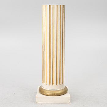 A pedestal, early 20th Century.