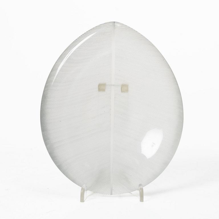 Tapio Wirkkala, Plate, “Lehti”, and bowl, Iittala.