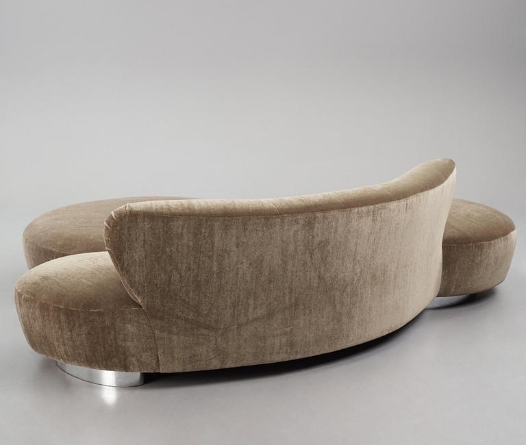 Vladimir Kagan, a "Serpentine" sofa with ottoman, New York Collection (Club House Italia), Italy post 1999.