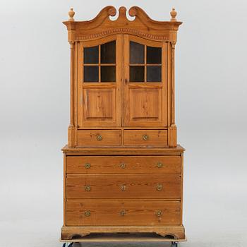 Cabinet, 18th century.