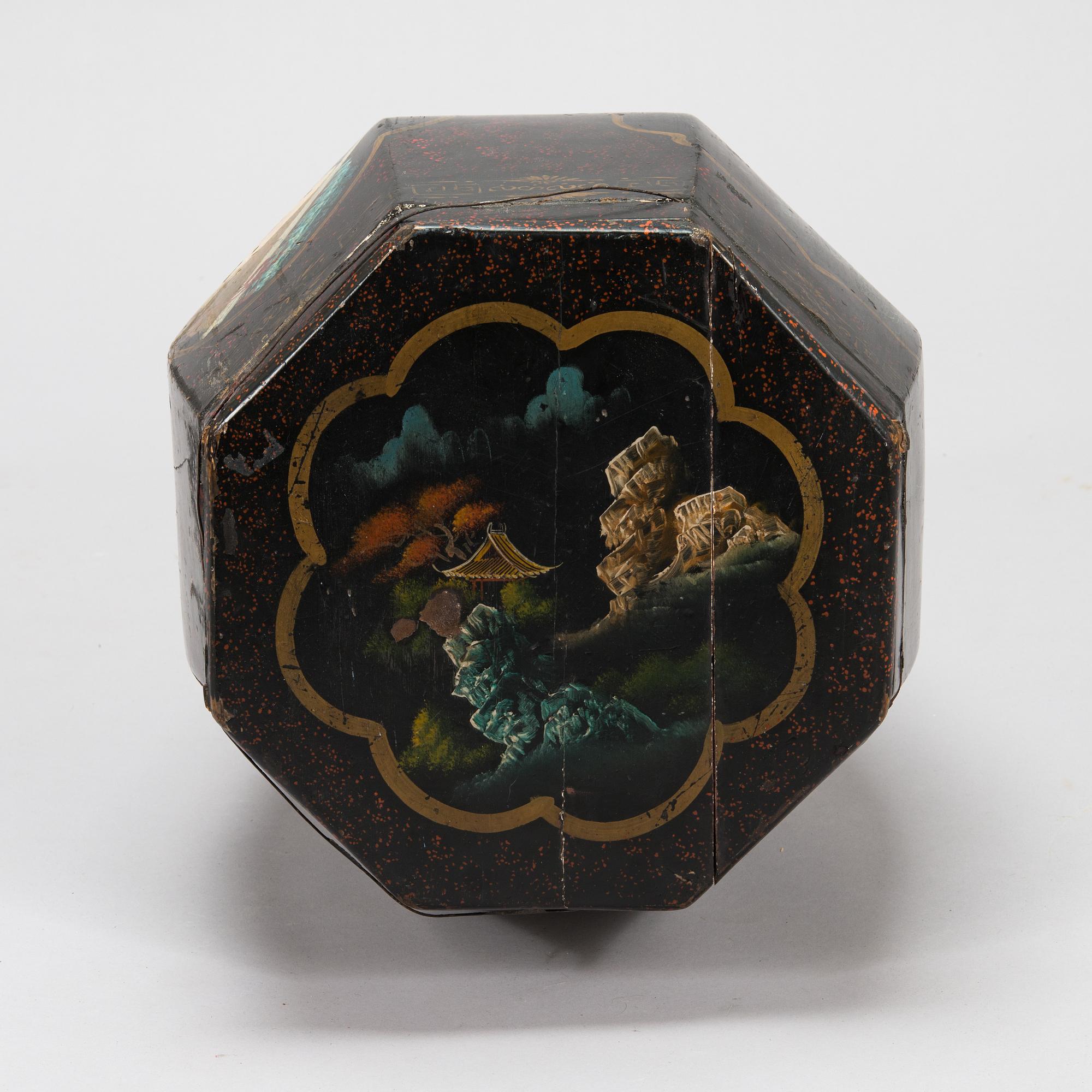 A Chinese stool from around 1900.