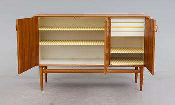 SIDEBOARD, Bertil Fridhagen, Bodafors, 1900-talets andra hälft.