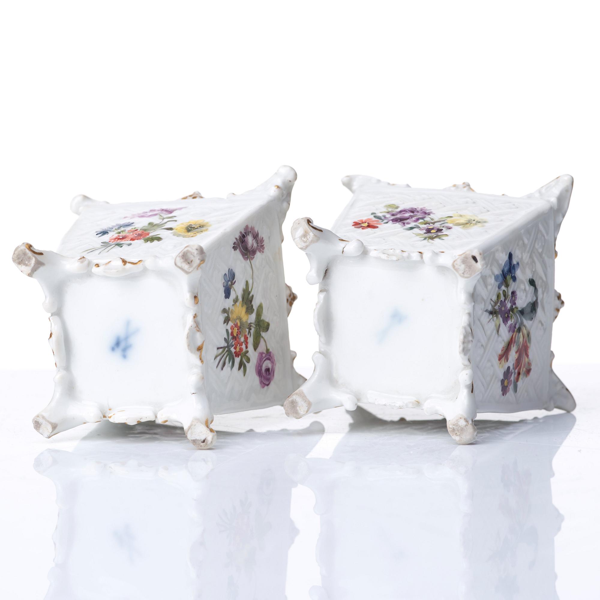 MINIATYRYTTERFODER, porslin. Meissen, 1700-talets mitt.