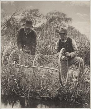 Peter Henry Emerson, fotografi signerad a tergo.