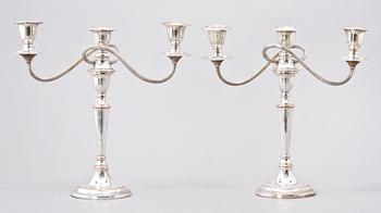 KANDELABRAR, ett par, nysilver, 1900-tal.