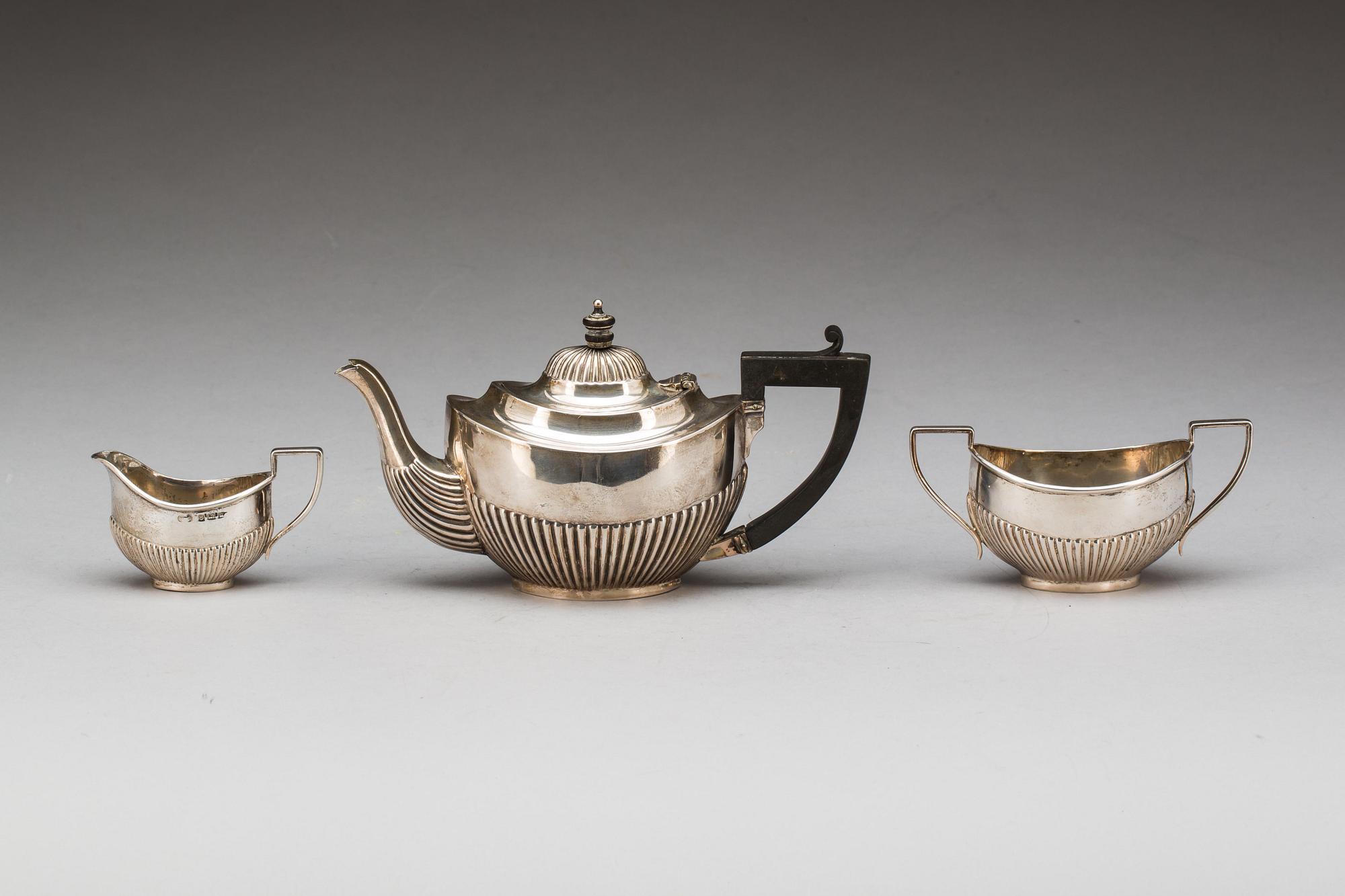 KAFFESERVIS, 3 delar. Silver. Birmingham 1940-tal. Vikt totalt ca 360 gram.