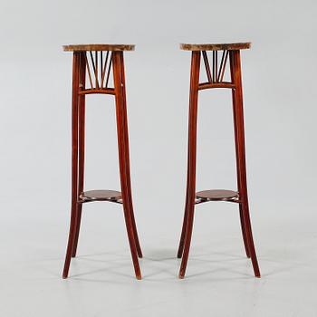 PIEDESTALER, 2st, 1900-tal.