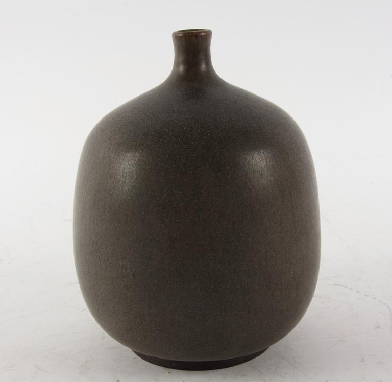 VAS, stengods, Åke Holm, Höganäs, sign P9.