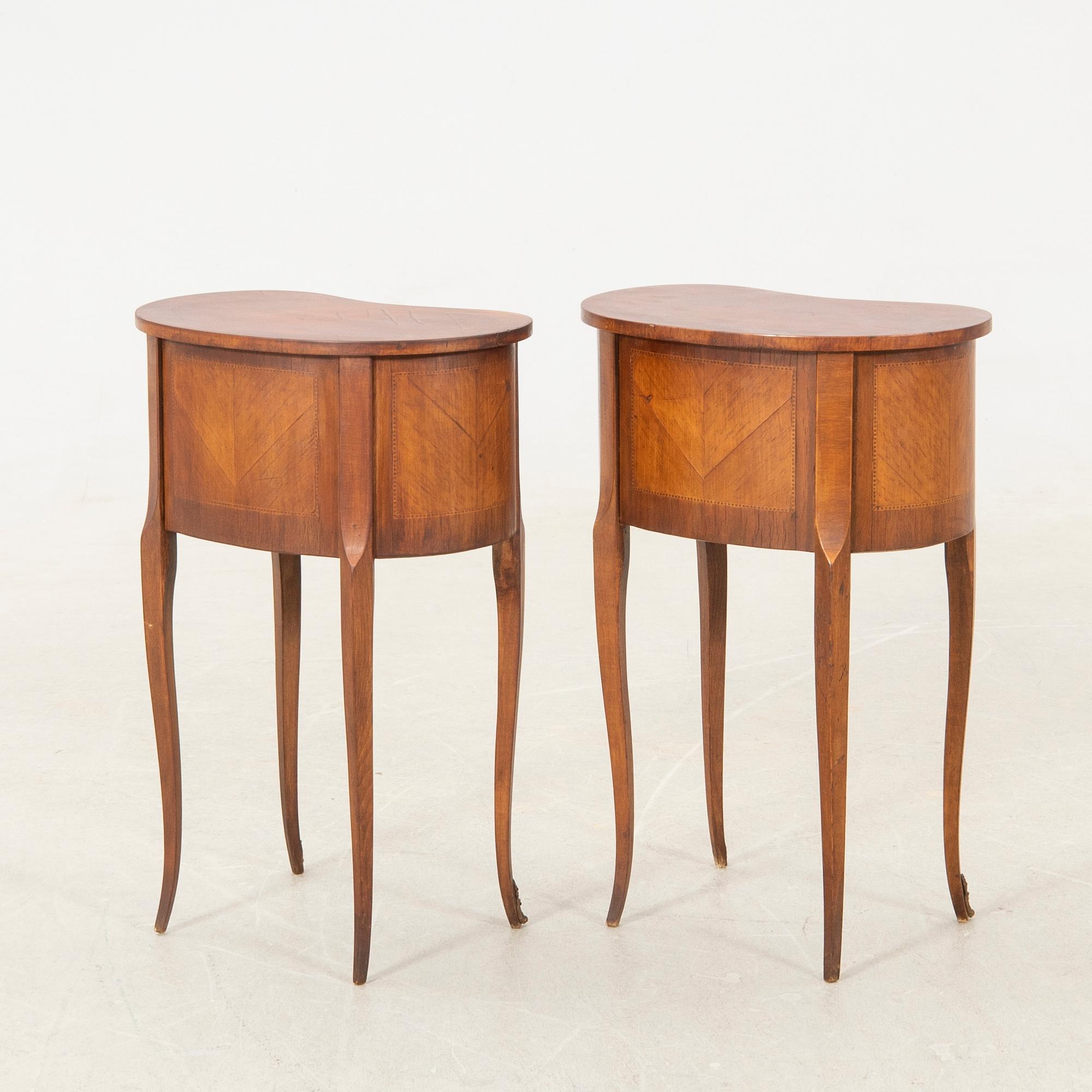 Side tables/Bedside tables, a pair, Rococo style, mid-20th century.