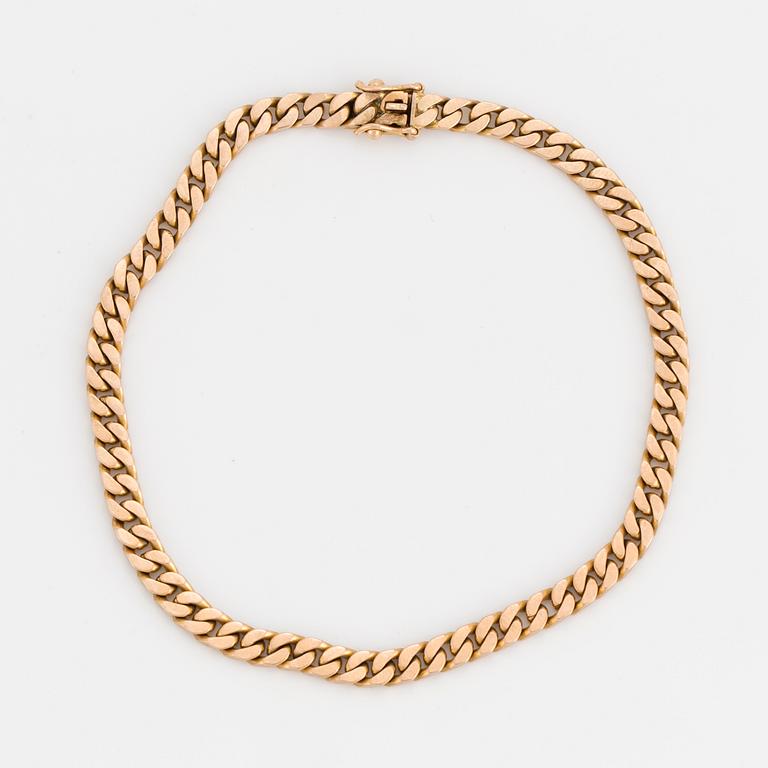 A curb-link bracelet.