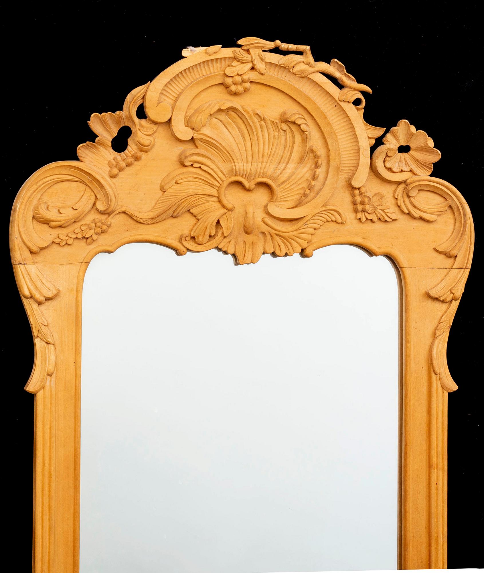 SPEGEL, Rokoko-stil, 1900-talets mitt signerad.